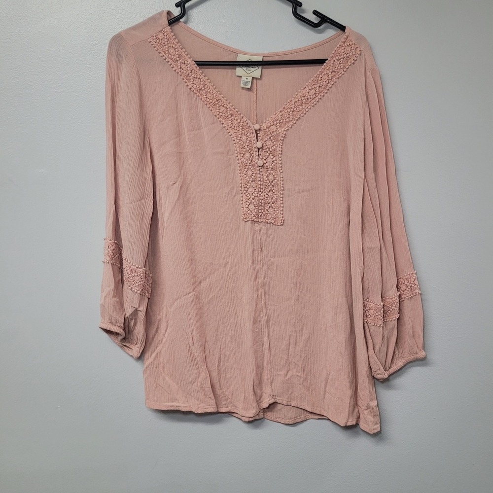 St Johns Bay Womensโ Pink Crochet V-Neck 3/4 Sleeve Rayon Blouse M